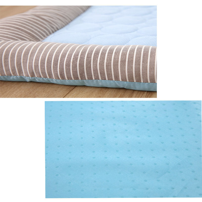 Pet Cooling Pad Bed – Soft Ice Silk Mat for Dogs, Cats & Puppies (Blue)