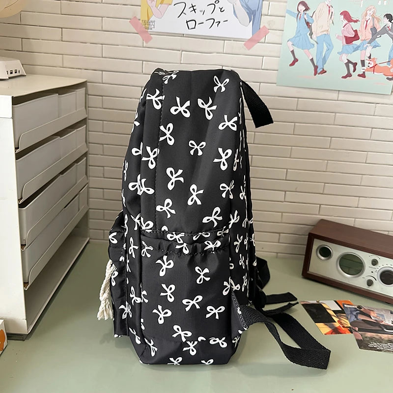 Waterproof Nylon Backpack for Women – Simple Solid Color Travel Bag