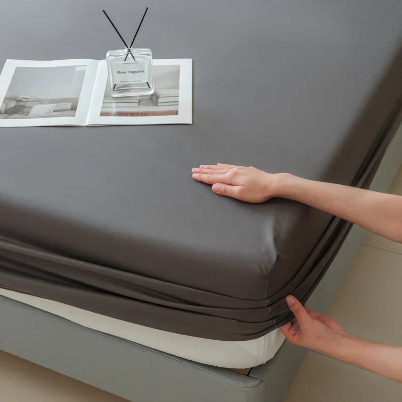 Waterproof Fitted Bed Sheet – 360° Elastic Mattress Protector