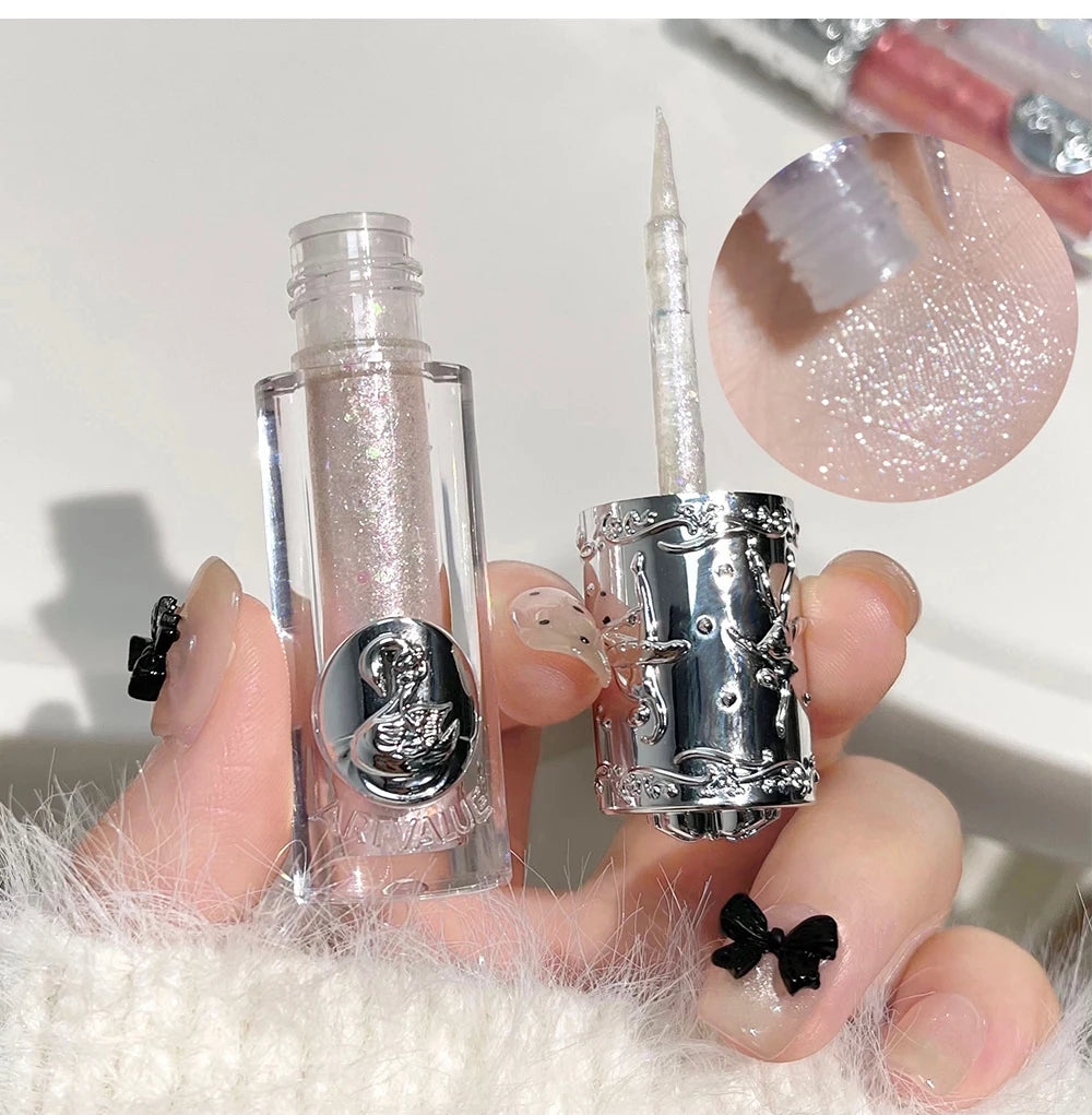 Liquid Shimmer Eyeshadow – Fine Glitter Highlight for Bold Looks