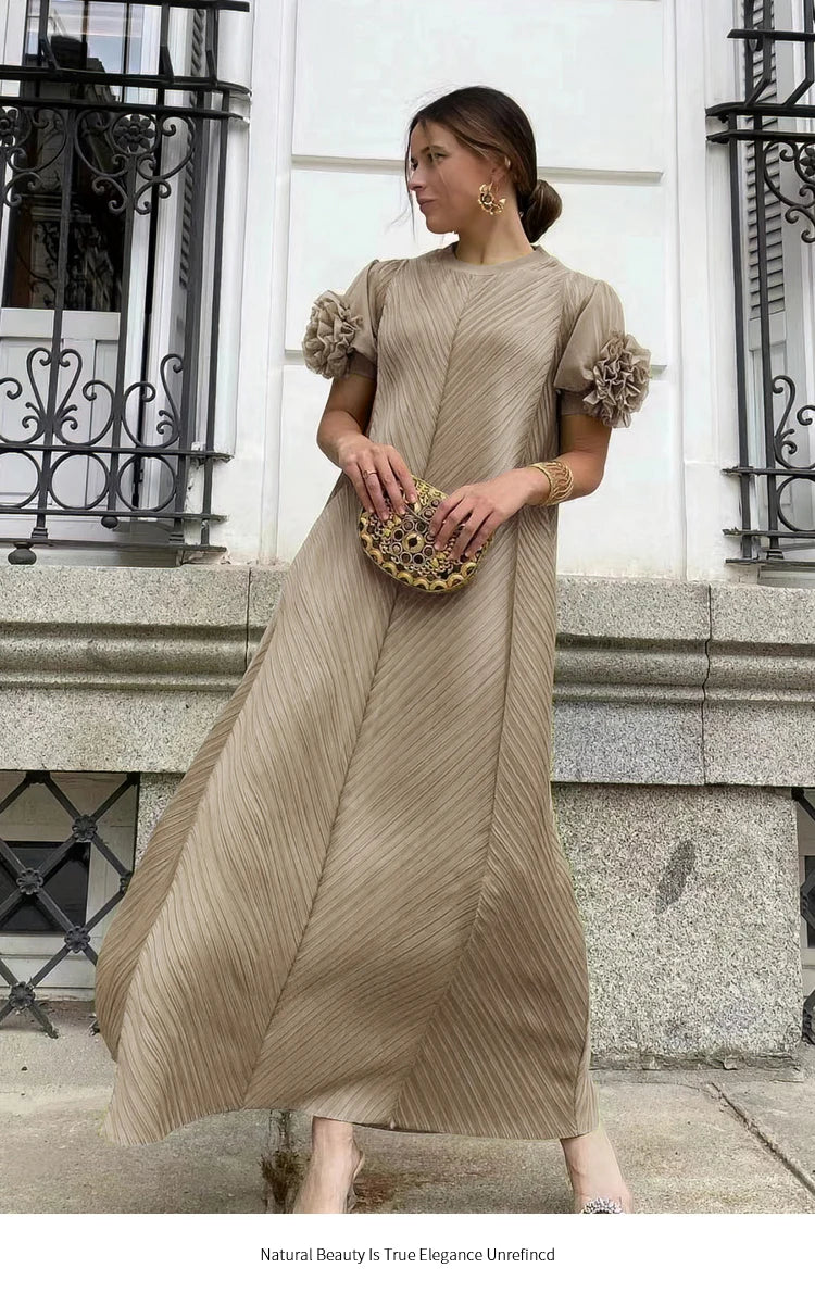 Women’s Pleated Geometric Floral Dress – Versatile Age-Reducing Outfit