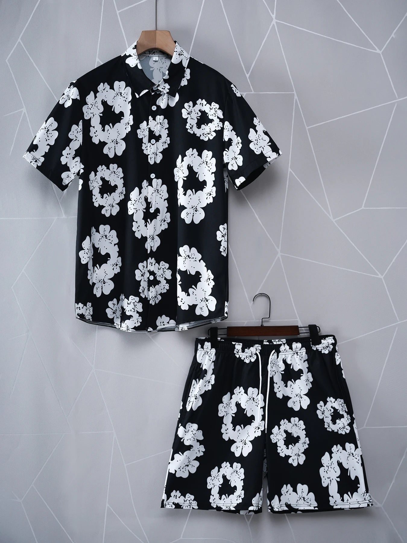 Men’s Tropical 2-Piece Set – Palm Tree Hawaiian Shirt & Shorts