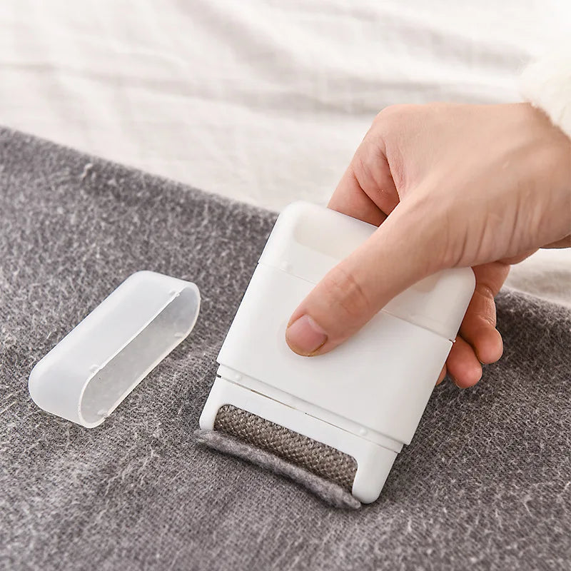 Portable Mini Lint Roller – Clothes, Carpet & Pet Hair Remover