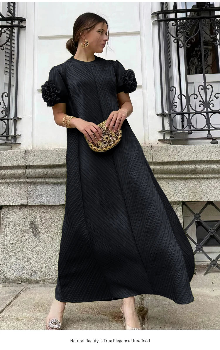 Women’s Pleated Geometric Floral Dress – Versatile Age-Reducing Outfit