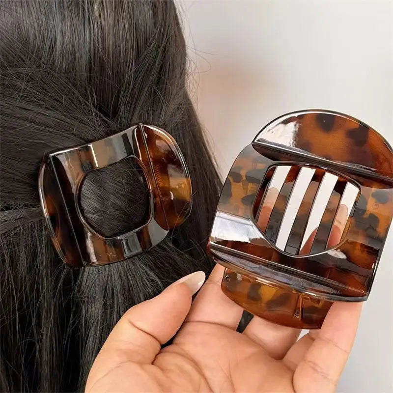 Acetic Acid Hair Clip – Simple Spring Spoon Clip for Women