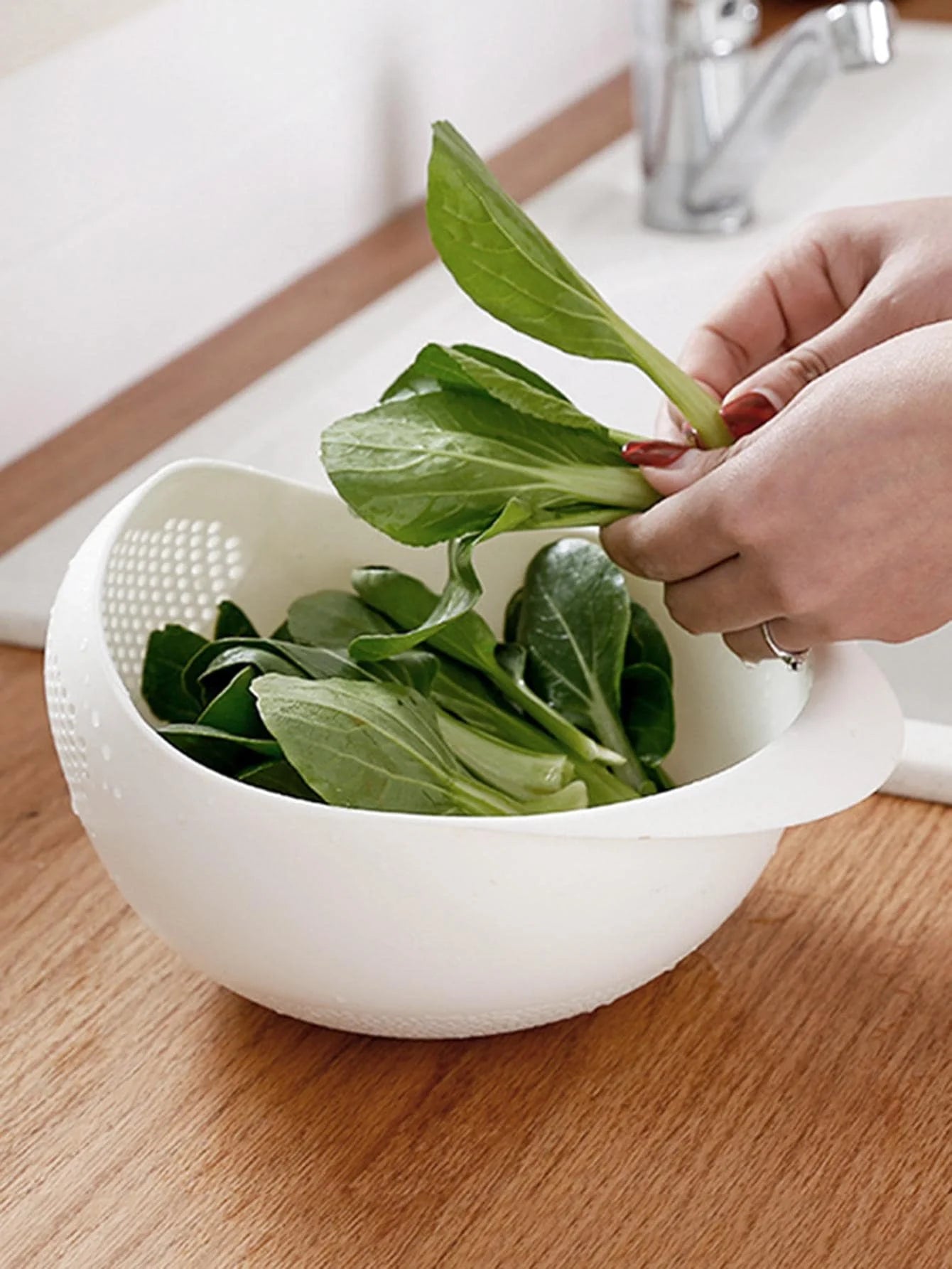 Multi-Use Rice Washing Colander Bowl with Handle – Kitchen Organizer