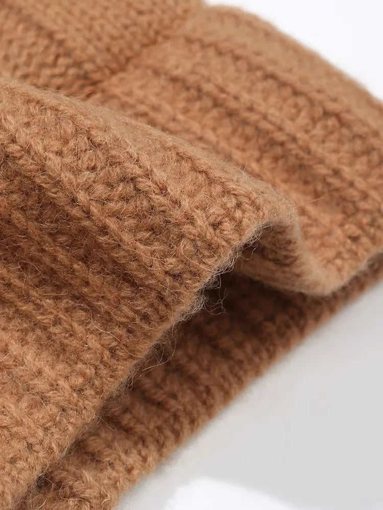Thick Knitted Wool Beanie – Warm Solid Color Winter Hat