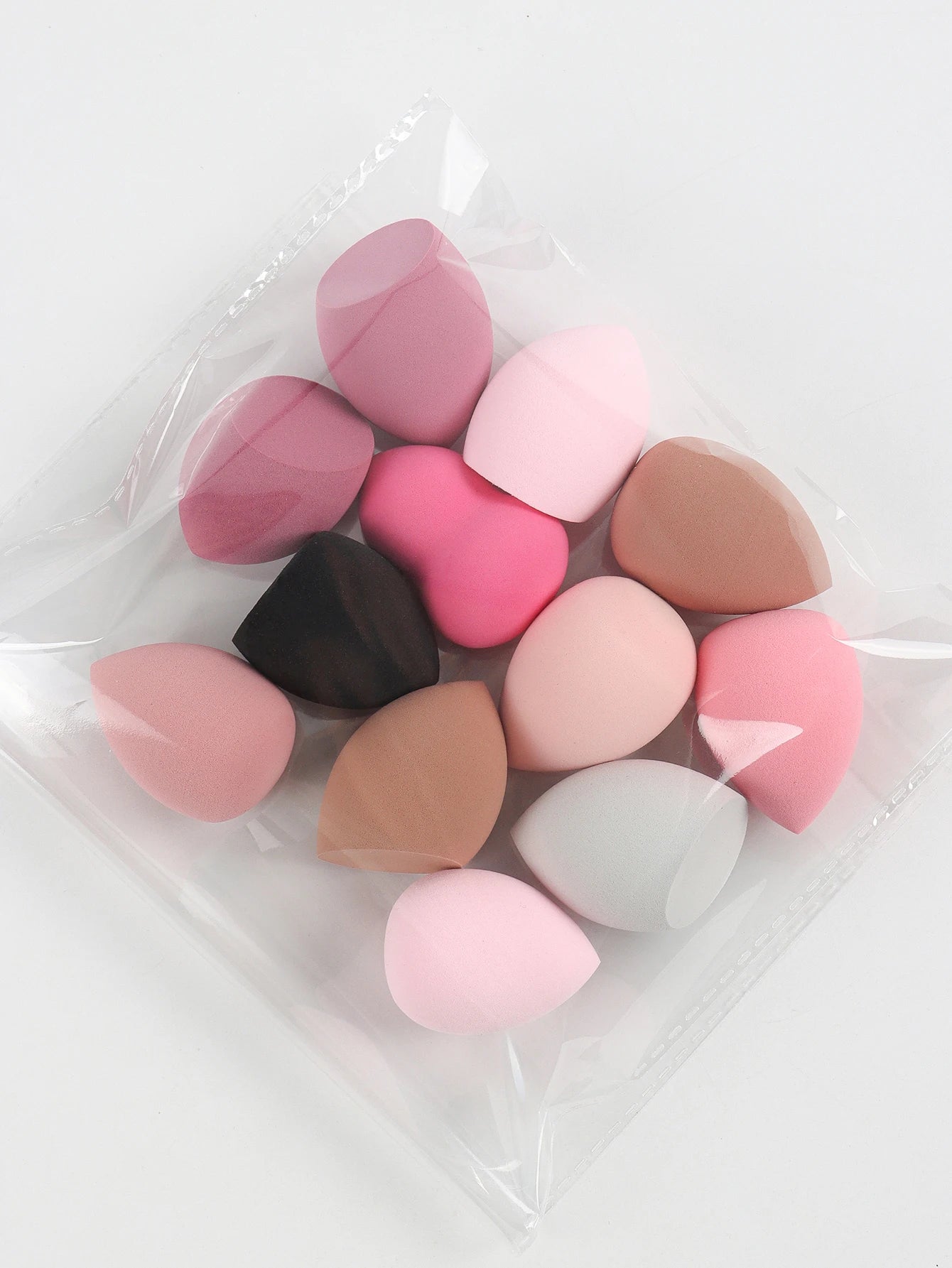 Medium Beauty Sponges – 6–60pcs Random Colors & Shapes for Makeup