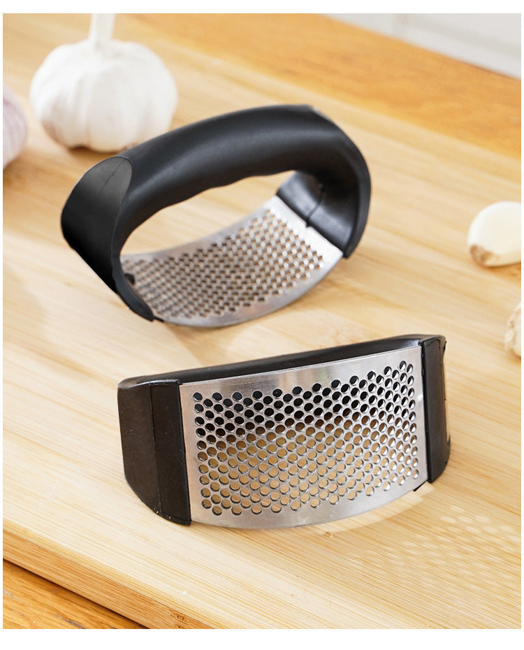 Stainless Steel Garlic Press – Manual Mincer for Chopping Garlic & Vegetables