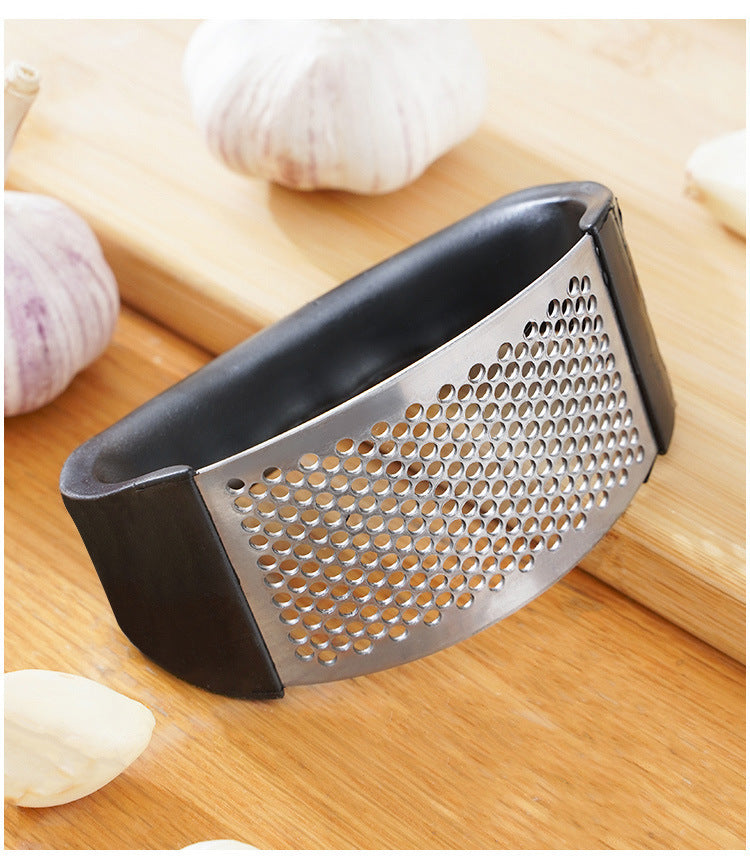 Stainless Steel Garlic Press – Manual Mincer for Chopping Garlic & Vegetables