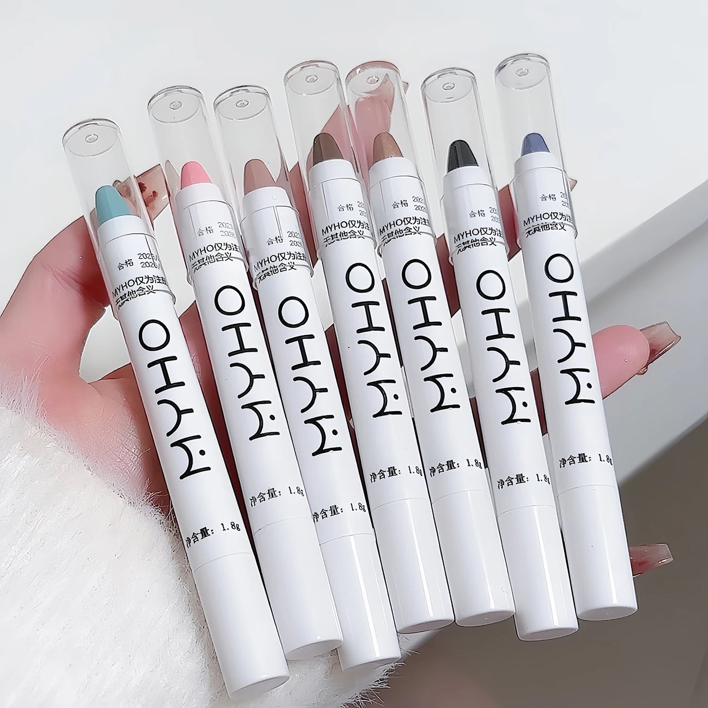 Chameleon Glitter Eye Shadow Pen – Highlighter & Eyeliner Pencil
