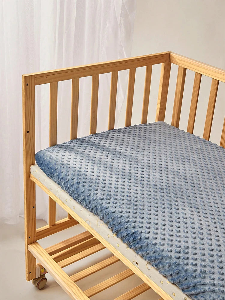130×70cm Dotted Flannel Crib Sheet – Soft Fitted Baby Bedding