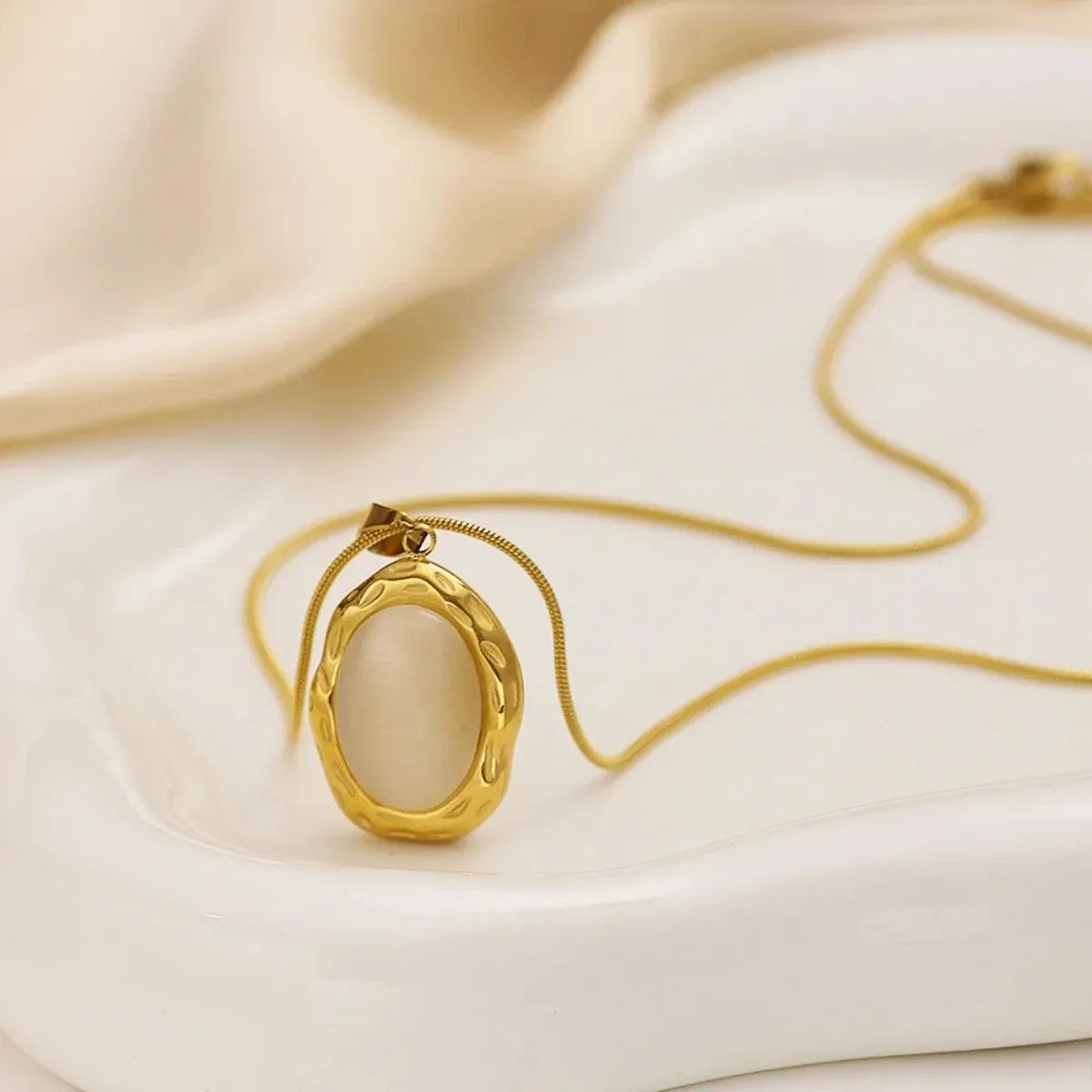 18K Gold Plated Cat Eye Opal Pendant Necklace – Oval Fashion Jewelry
