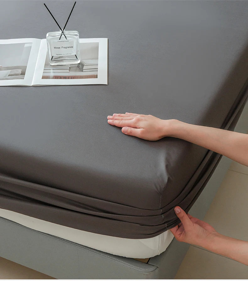Waterproof Fitted Bed Sheet – 360° Elastic Mattress Protector