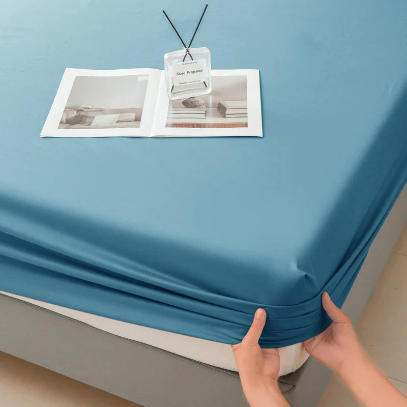 Waterproof Fitted Bed Sheet – 360° Elastic Mattress Protector