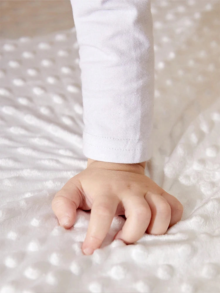 130×70cm Dotted Flannel Crib Sheet – Soft Fitted Baby Bedding