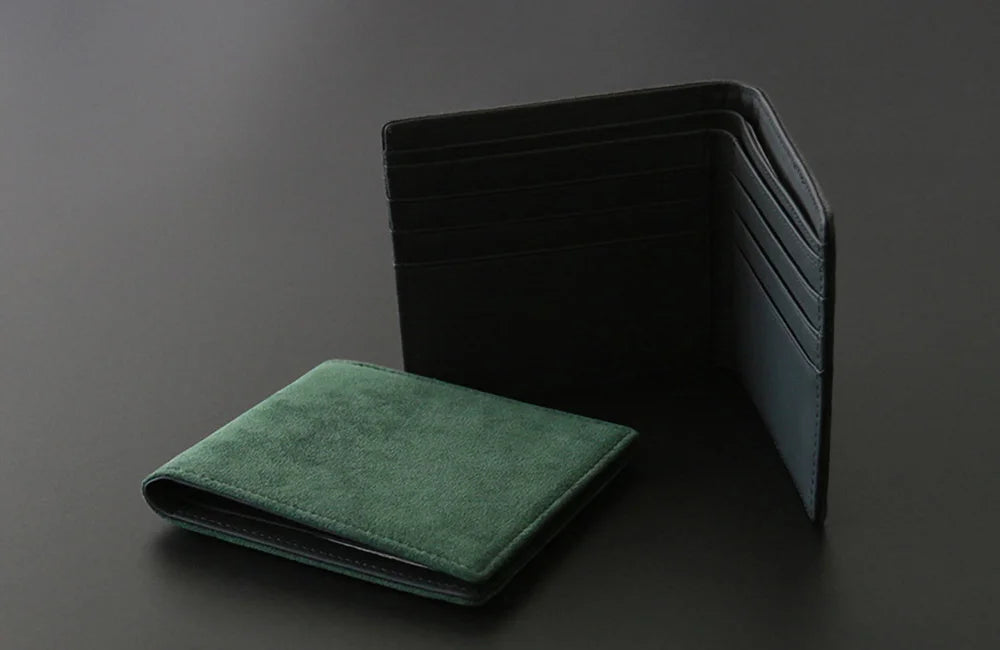 Slim Card Holder – Unisex Luxury Wallet for Daily Use