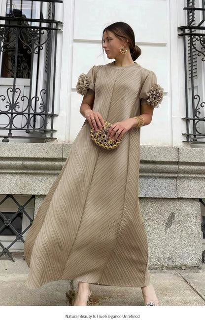 Women’s Pleated Geometric Floral Dress – Versatile Age-Reducing Outfit