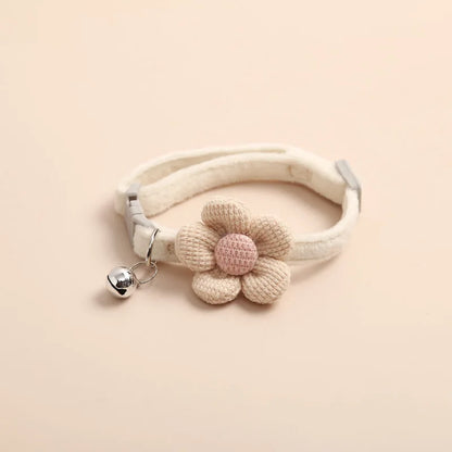 Adjustable Cat Collar with Bell – Cute Flower Design for Small Pets