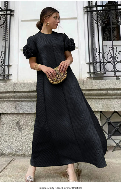 Women’s Pleated Geometric Floral Dress – Versatile Age-Reducing Outfit