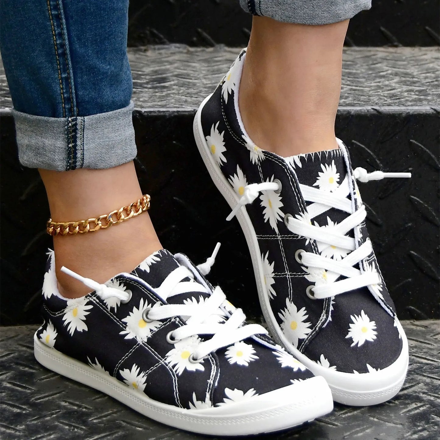 Women’s Floral Lace-Up Sneakers – Lightweight Casual Flat Shoes