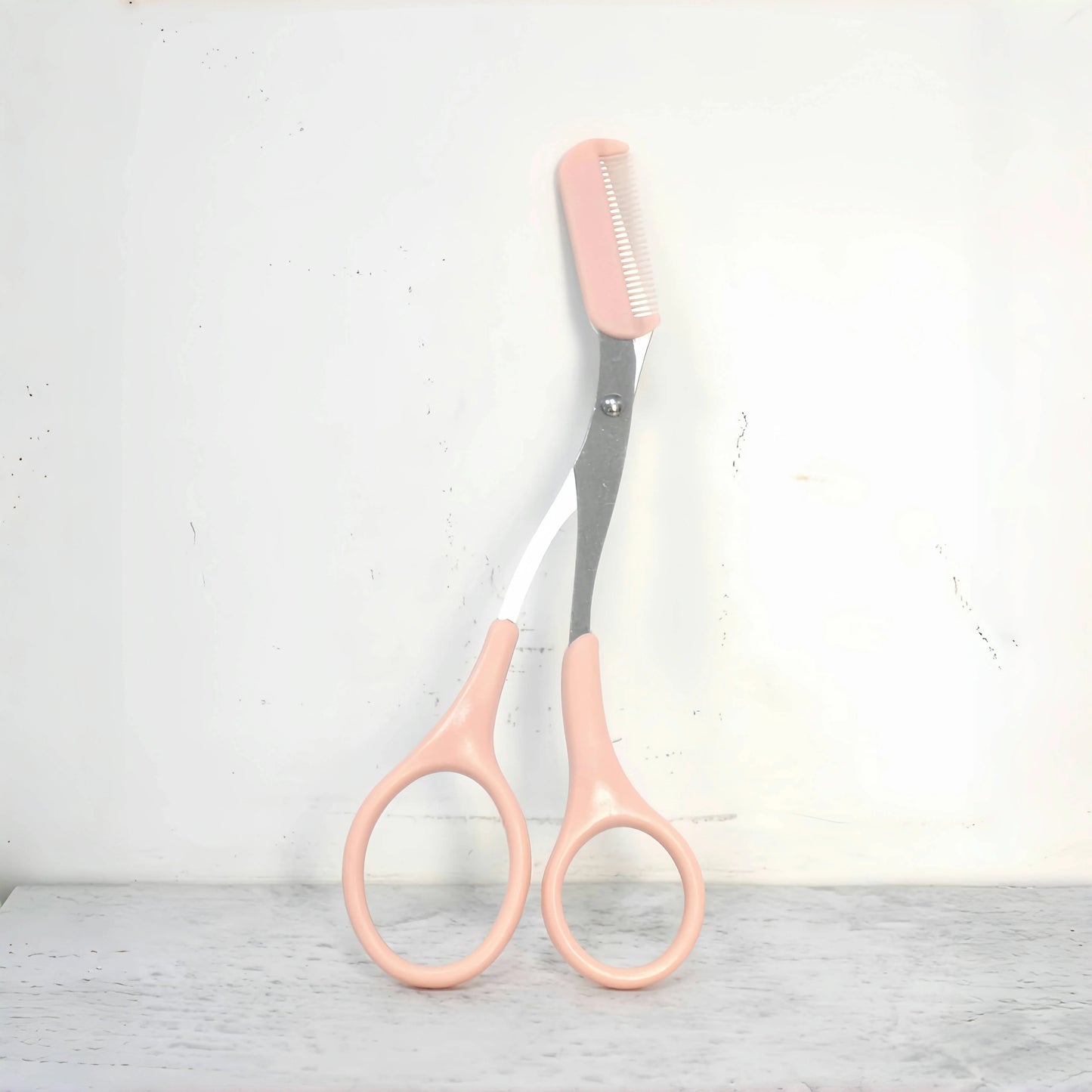 Pink Eyebrow Trimming Scissors with Comb – Precise Grooming Tool