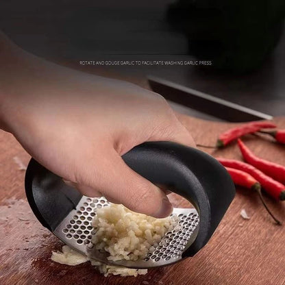 Stainless Steel Garlic Press – Manual Mincer for Chopping Garlic & Vegetables