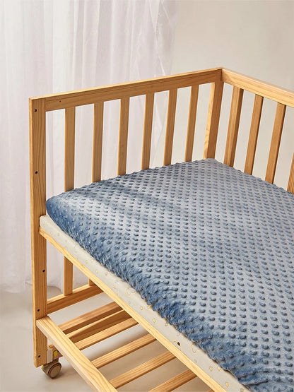 130×70cm Dotted Flannel Crib Sheet – Soft Fitted Baby Bedding