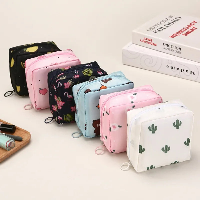 Portable Sanitary Napkin Bag – Waterproof Tampon Organizer Pouch
