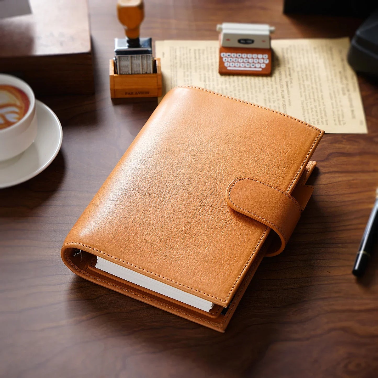 Full Grain Leather Planner with Rings – Personal Size Organizer