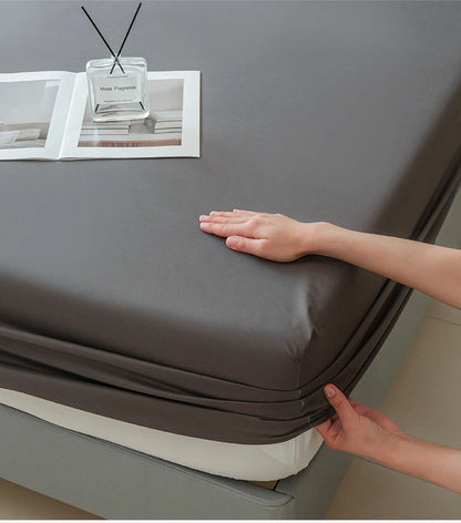 Waterproof Fitted Bed Sheet – 360° Elastic Mattress Protector