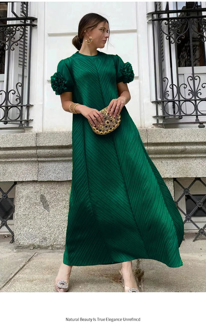 Women’s Pleated Geometric Floral Dress – Versatile Age-Reducing Outfit